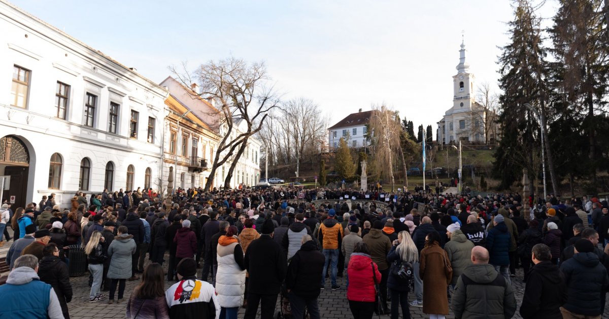 Székelyudvarhelyen is a megemelt adók ellen tüntettek